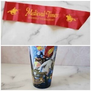Medieval Times red Knights flag banner Cable Guy costume souvenir cup bundle